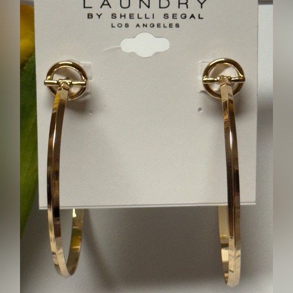 Laundry By Shelli Segal Elegant Gold Open Hoop Earrings 2.5 Inch - Picture 1 of 6
